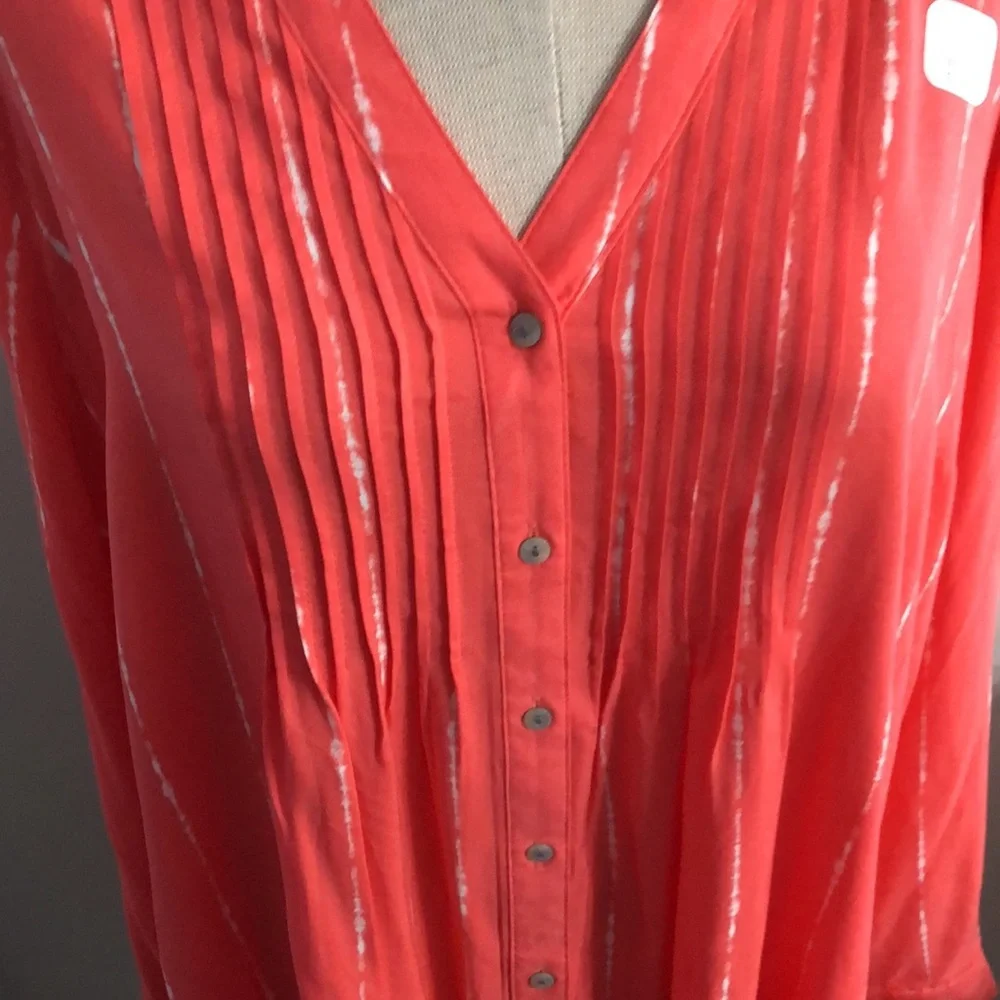 Women’s Brand new with tags, maternity shirt - Picture 4 of 7